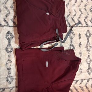 Burgundy figs Scrub Set with Pockets